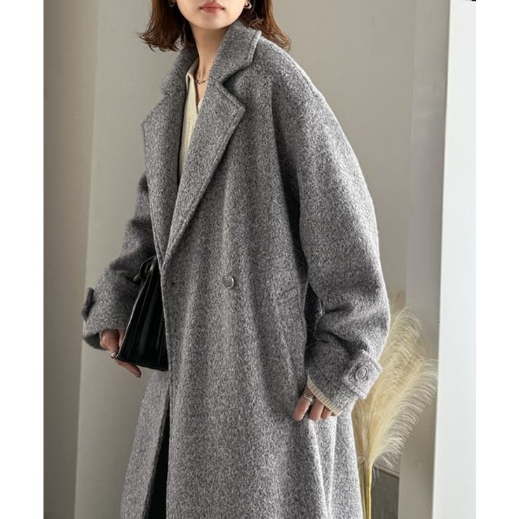 こなれ上品な雰囲気をまとう。フェイクウールロング丈アウター[品番