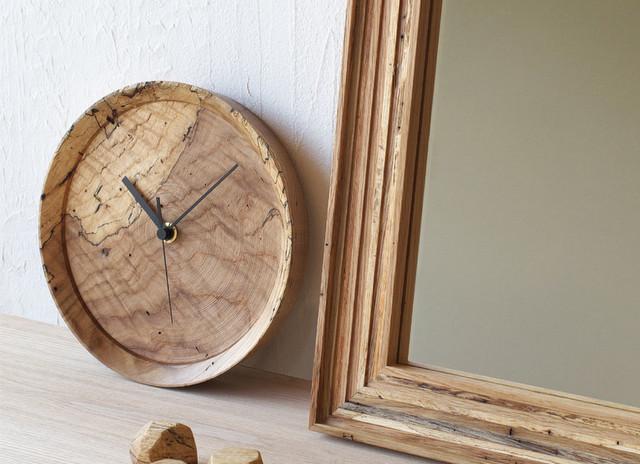 富山県産虫喰い楢 デザイン壁掛け時計 - RetRe