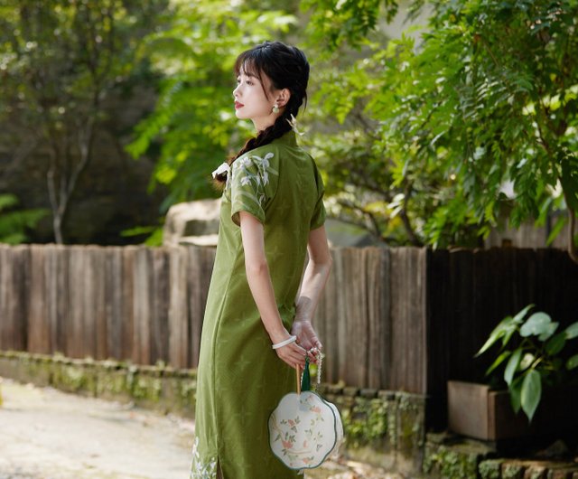 秋香グリーン 国風プリント半袖チャイナドレス 新しい中国風の春節改良