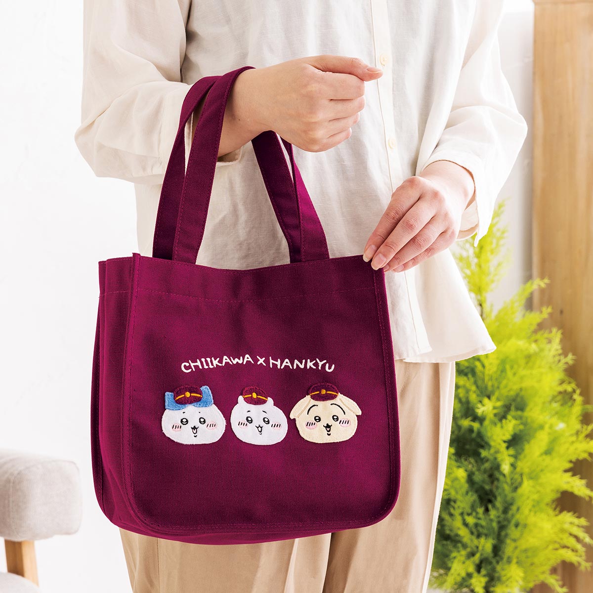 ちいかわ 阪急電車なスクエアランチトートバッグ | ちいかわマーケット