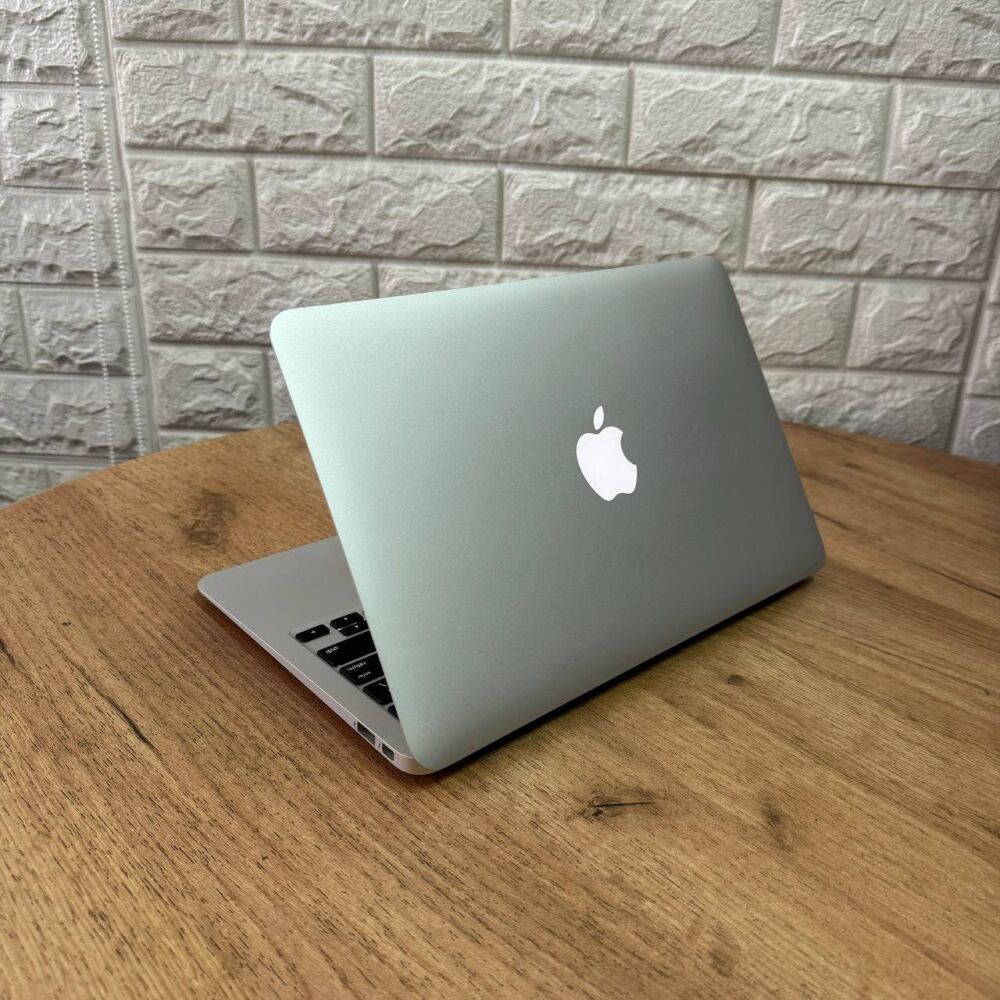 Купить нетбук Apple MacBook Air 11 A1465 2015 / 11