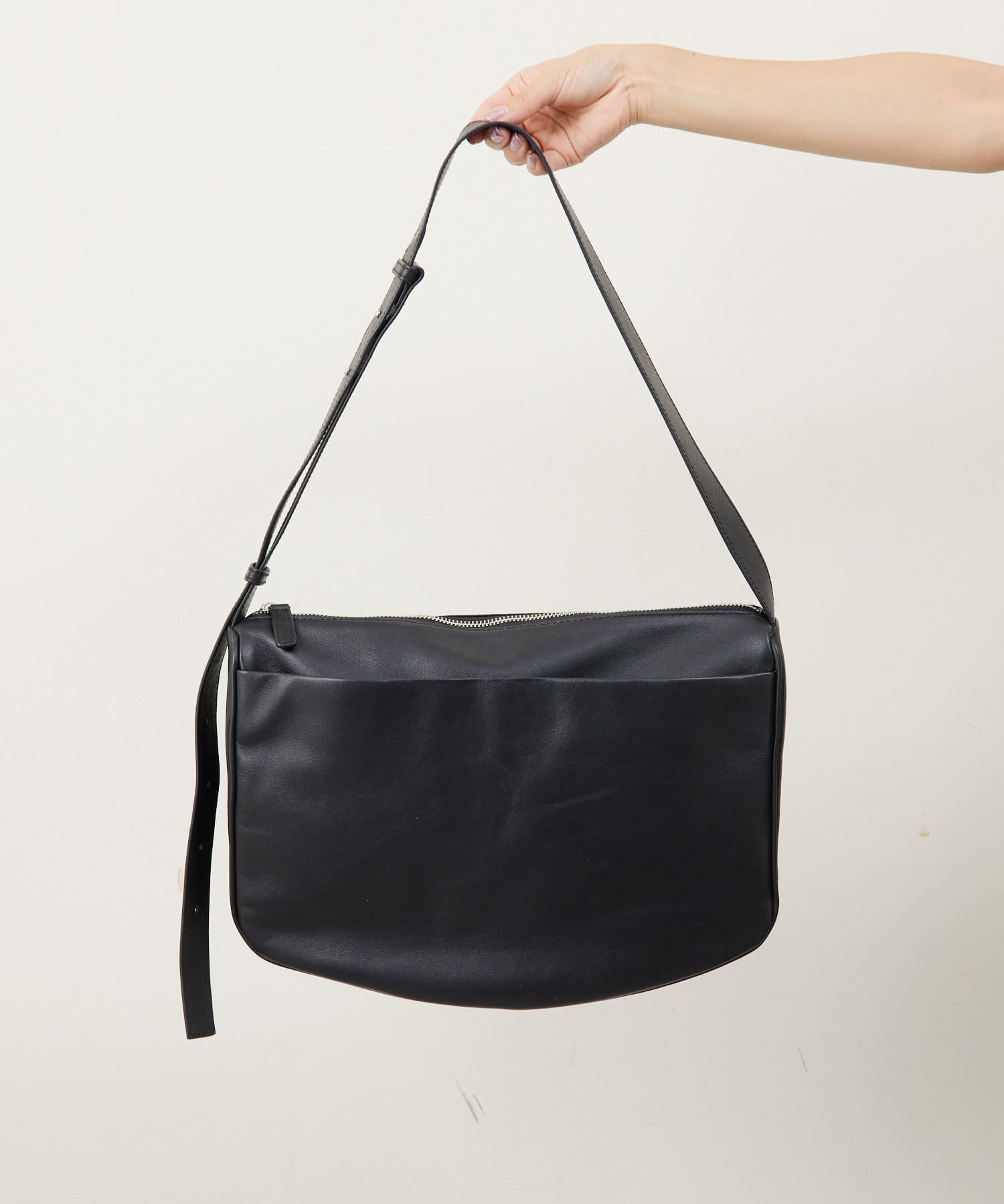 スワローマチショルダーバッグ《本革/軽量》 | ear PAPILLONNER(イア