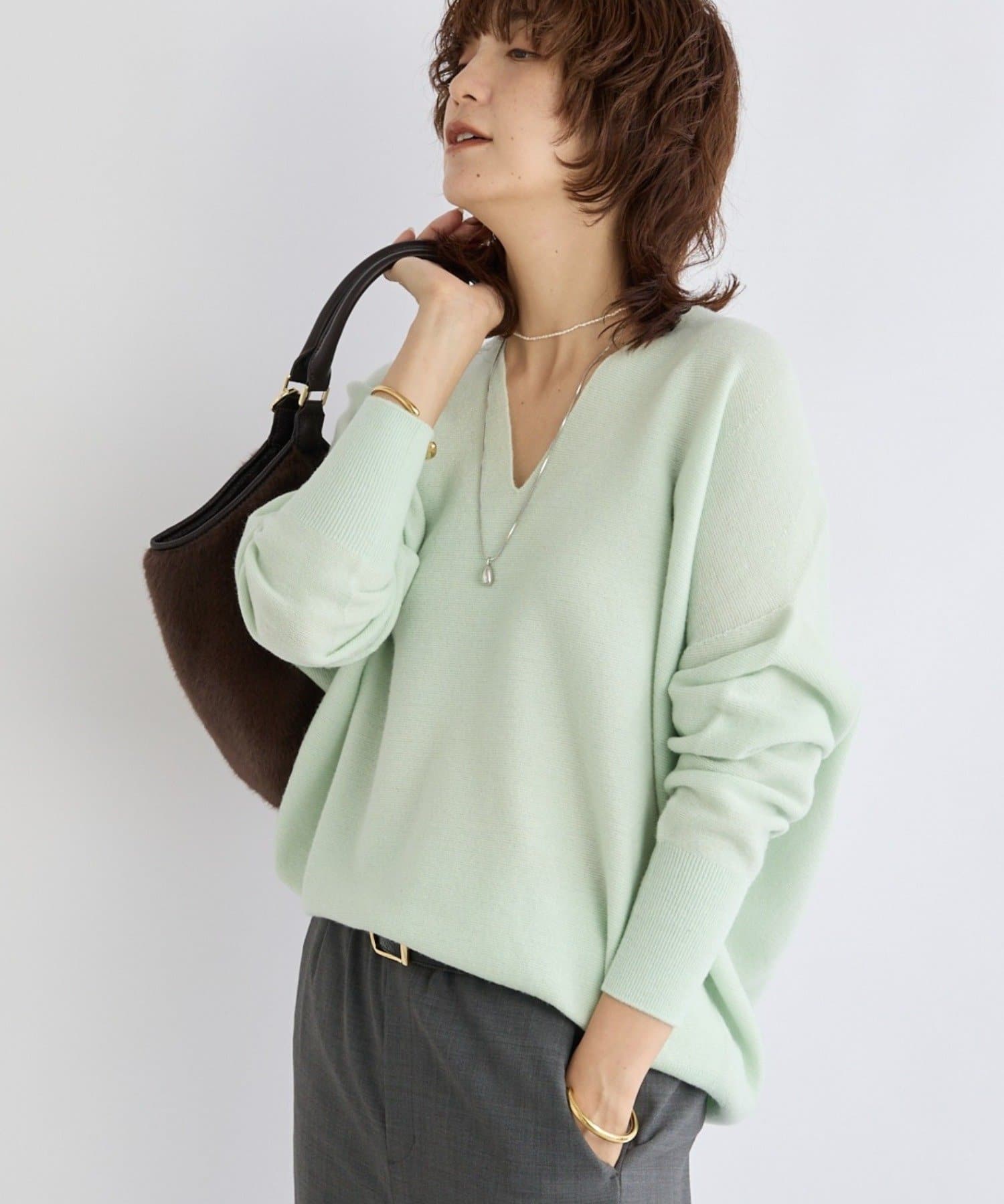 美シルエット/新色追加/7色展開】ウール100NEWバックボリュームニット