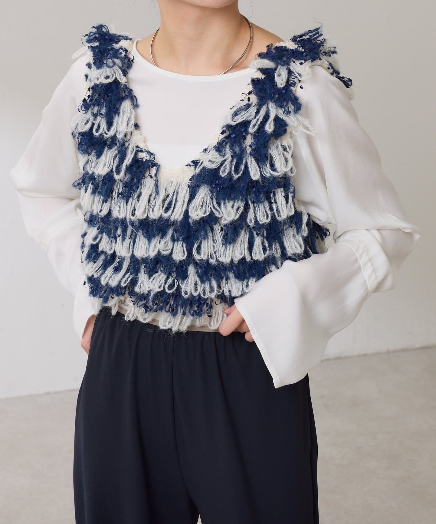 ロングシーズン使える】クロップドニットベスト | COLLAGE