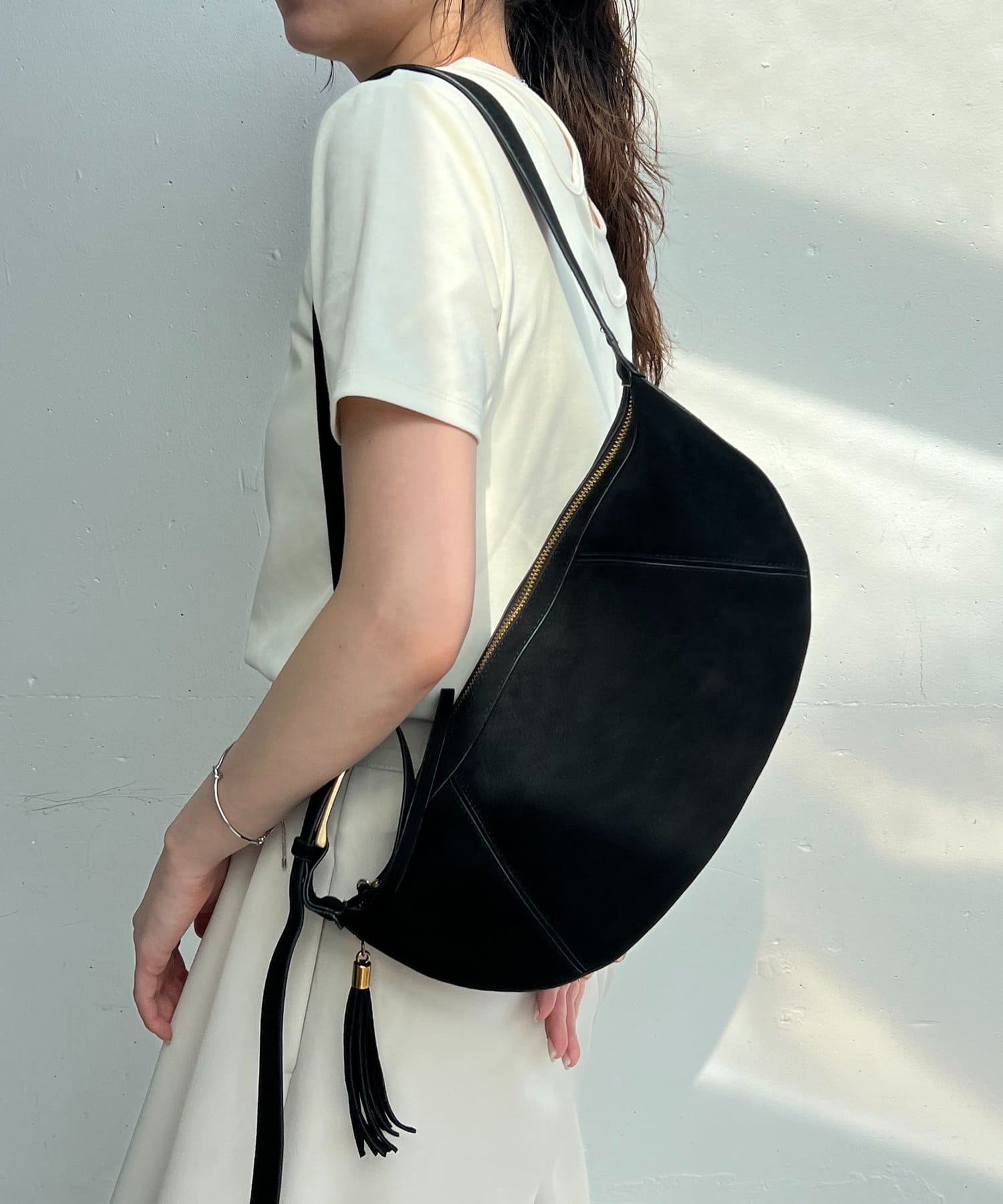 スエードラウンドショルダーバッグ | CAPRICIEUX LE'MAGE(カプリシュレ