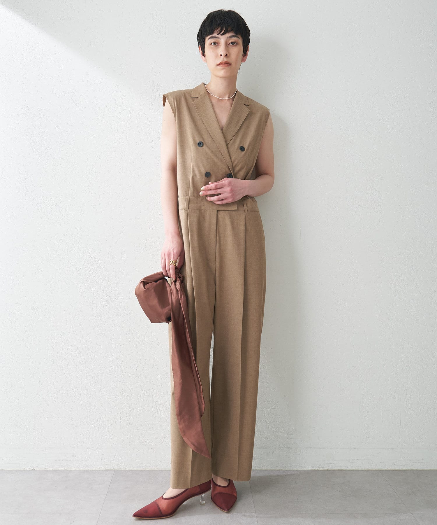 インフルエンサーコラボ＞【THE PAUSE】テーラーカラーノースリーブ