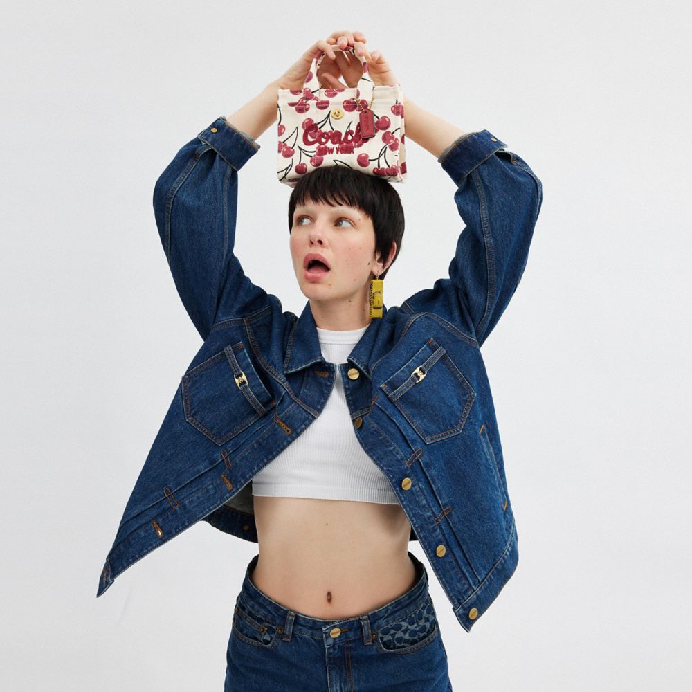 公式】COACH – コーチ | カーゴ トート バッグ 20・チェリー プリント