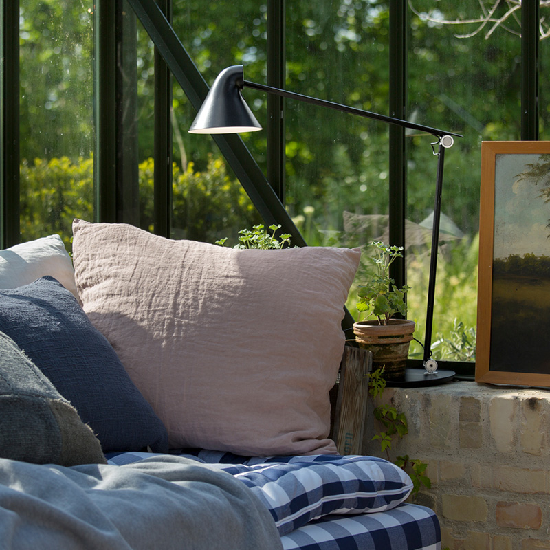 Louis Poulsen（ルイスポールセン）NJP テーブルライト ブラック