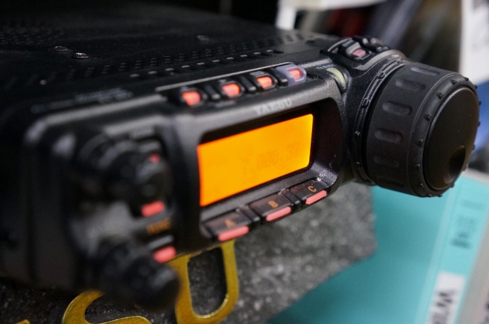 生産終了・完売】FT-857DM/YSKパッケージ (FT857DM) HF-430MHz