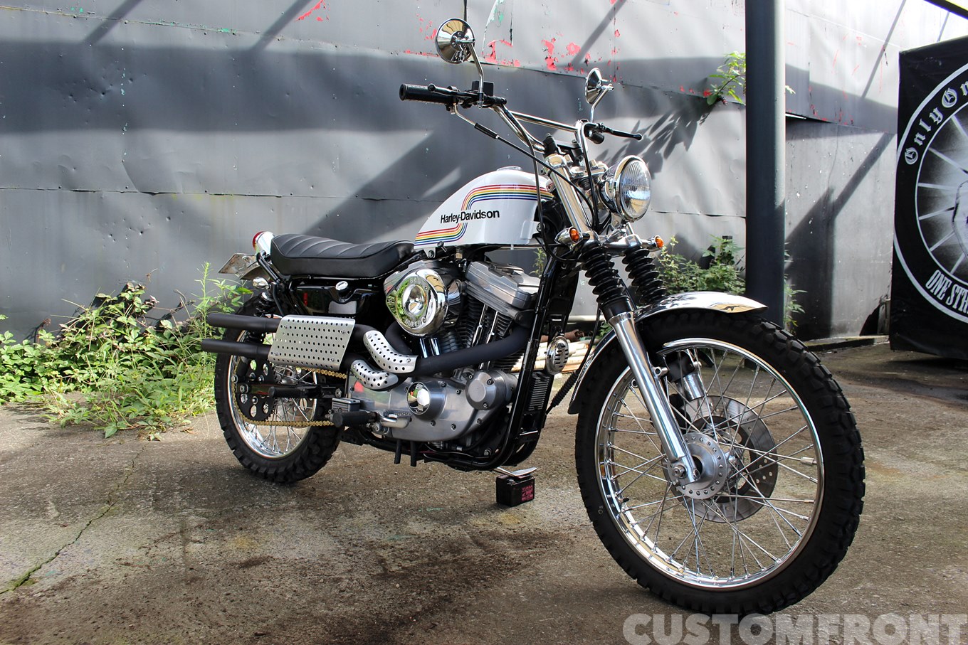 ハーレー スポーツスター XL883 1993のトラッカーカスタム・ワン