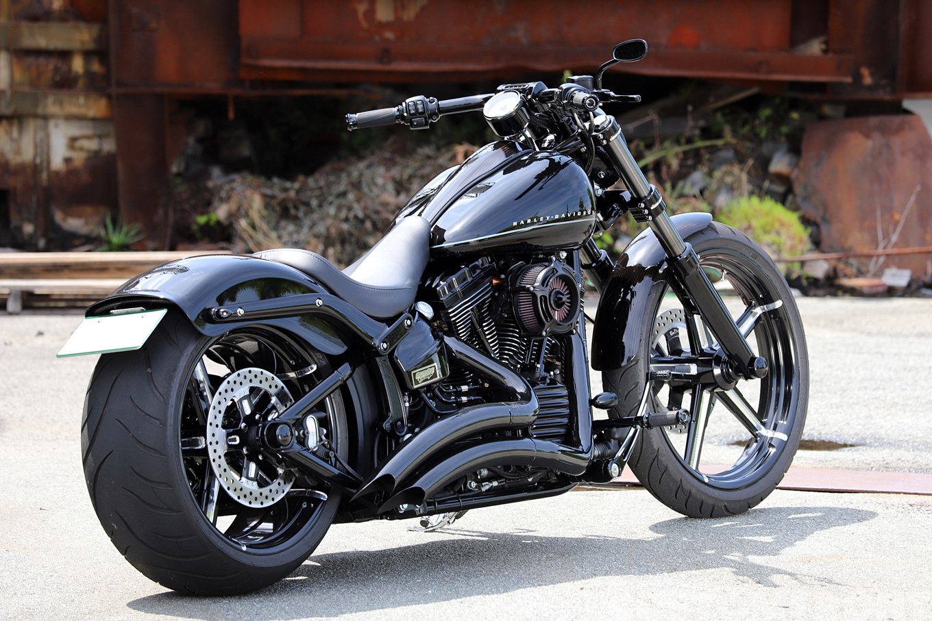 FXSBソフテイルブレイクアウト2015のツインカムカスタム・サニーサイド