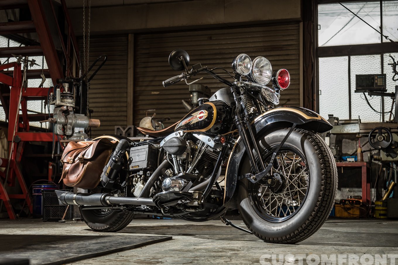 ハーレー 48(ヨンパチ)パンヘッドスタイルのショベルヘッド FLH 1982年