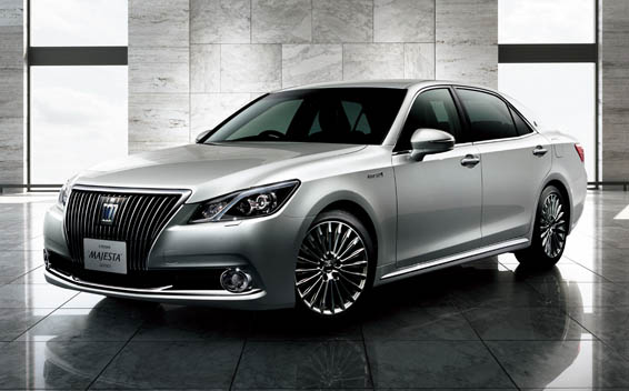 トヨタ クラウンマジェスタ コーナーポールの口コミ・評価・レビュー