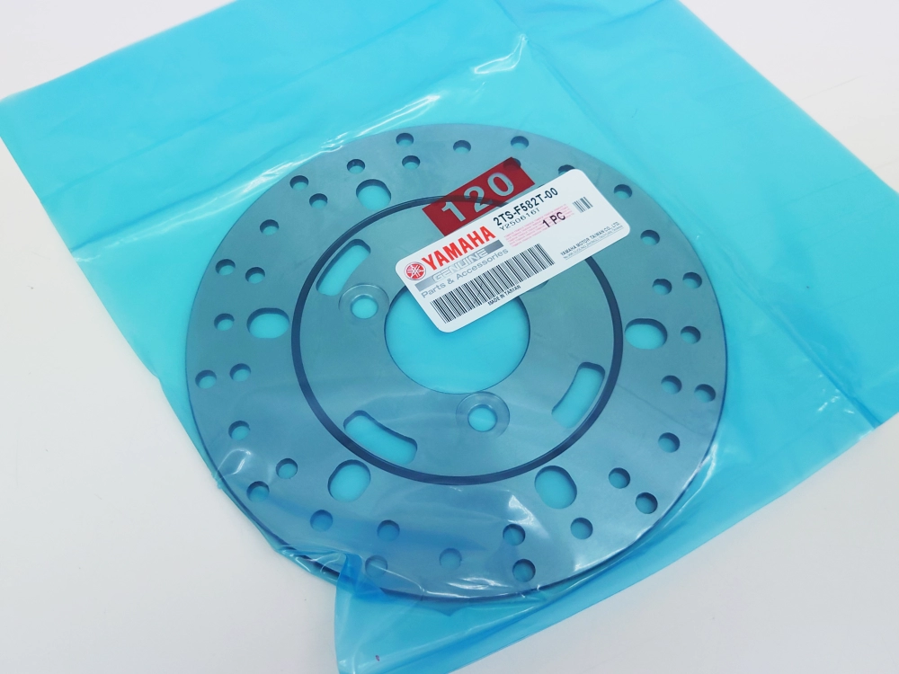 摩耗したアクシスZのフロントディスクを交換、5万キロ前後を目安に