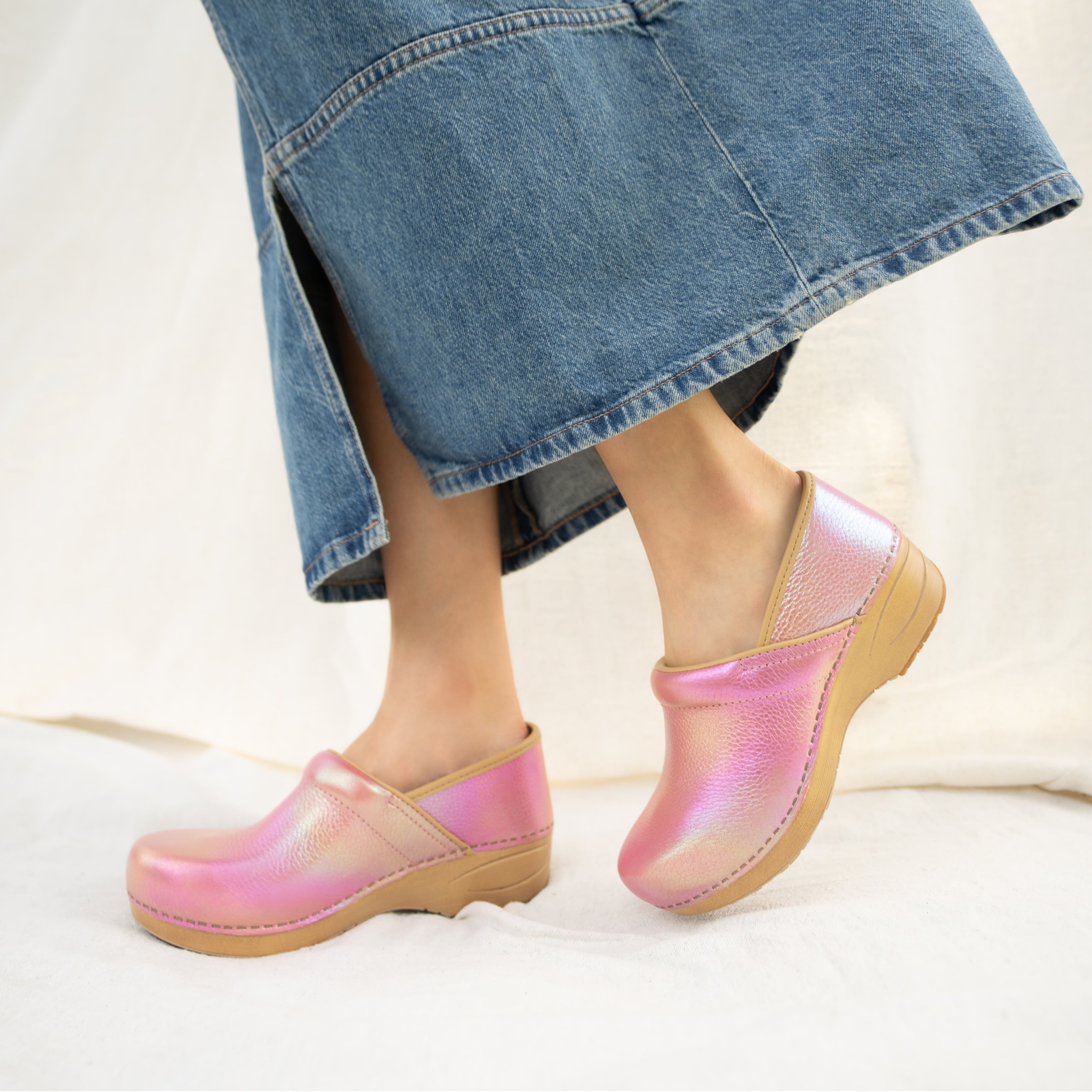 XP 2.0 Pink Iridescent Leather – Dansko