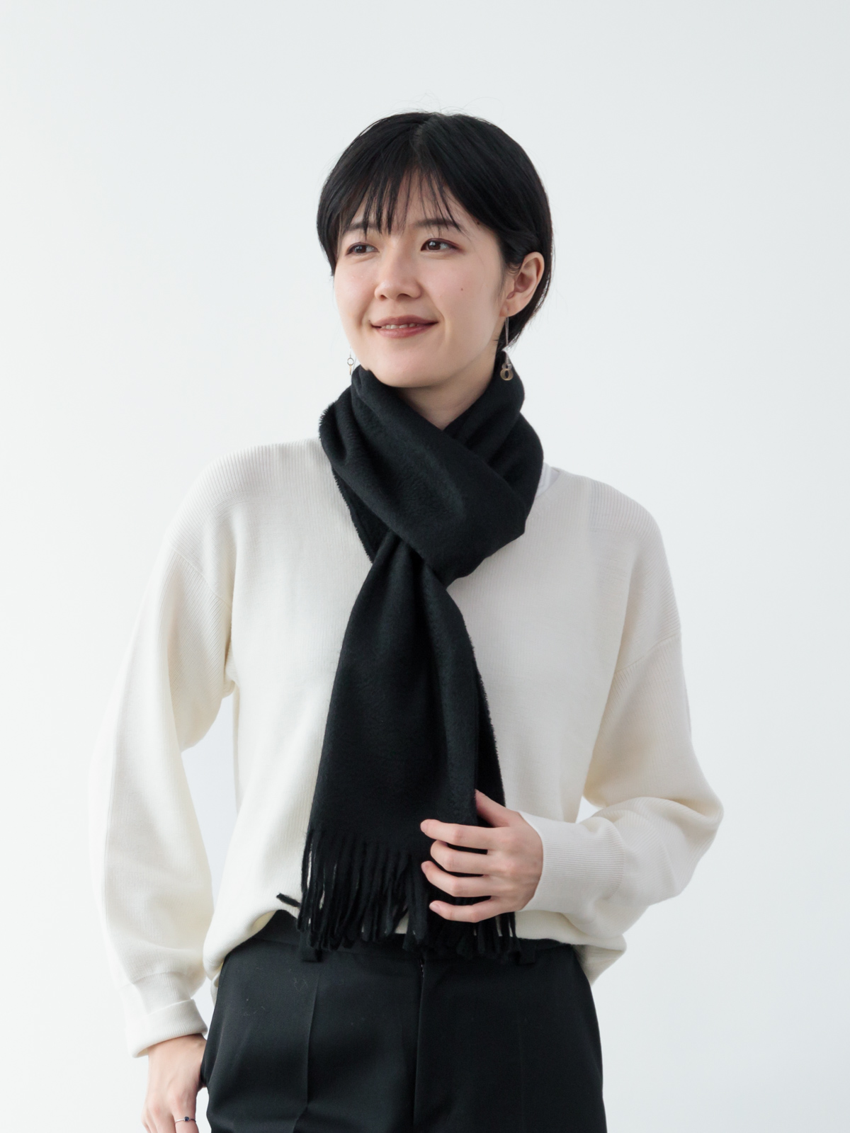 Melty Cashmere 100% ウェーブマフラー/ブラック | Factelier