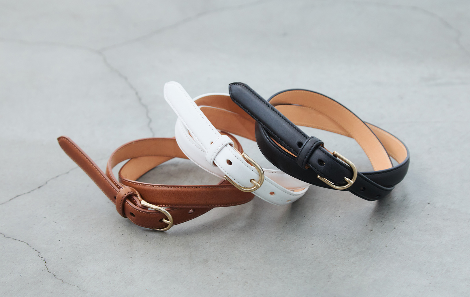 BUTTERO レザーベルト/ブラック | Factelier (ファクトリエ)