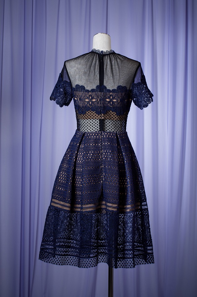 Self-portrait セルフポートレート ネイビーフラワーシースルードレス