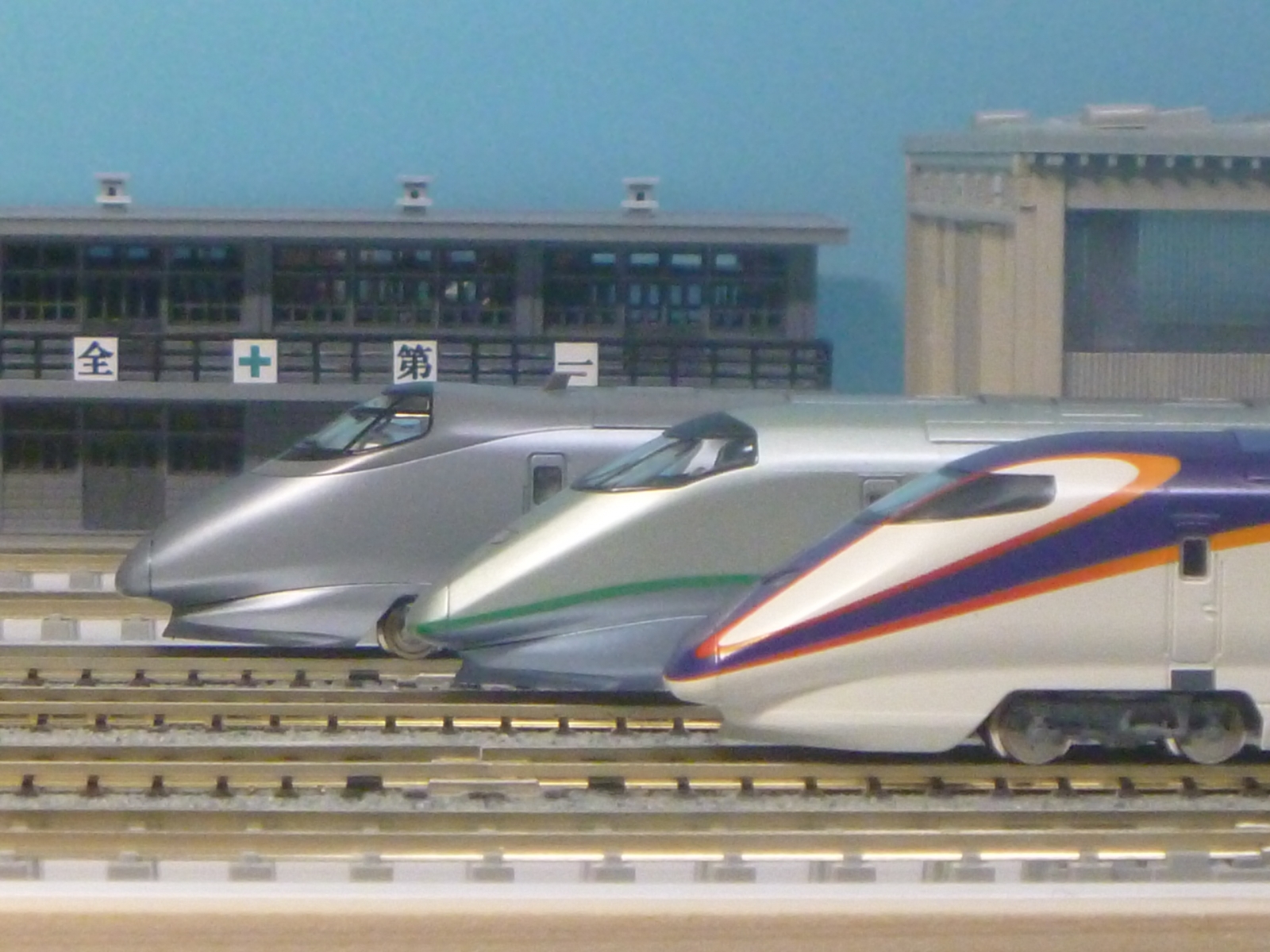 KATO 10－1255 E3系2000番台 山形新幹線つばさ新塗色