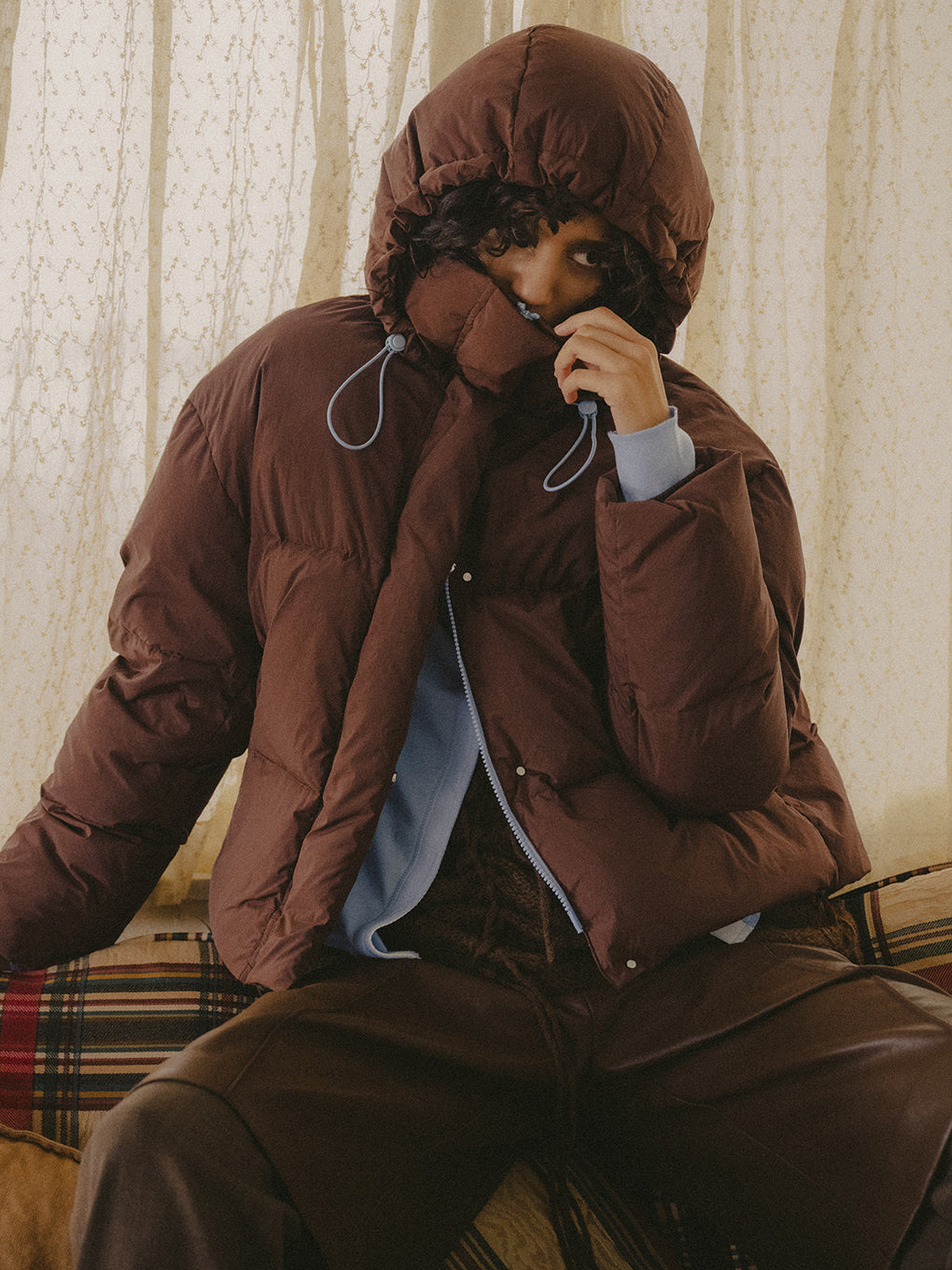 UNIVERSAL DOWN JACKET