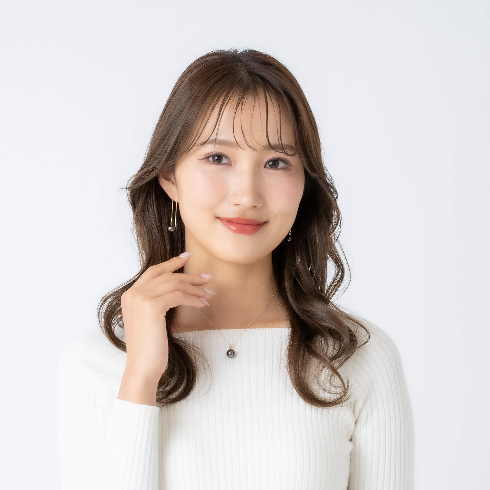 ブラックパール（南洋 黒蝶真珠） 8.25mm セミラウンド K10 イエロー