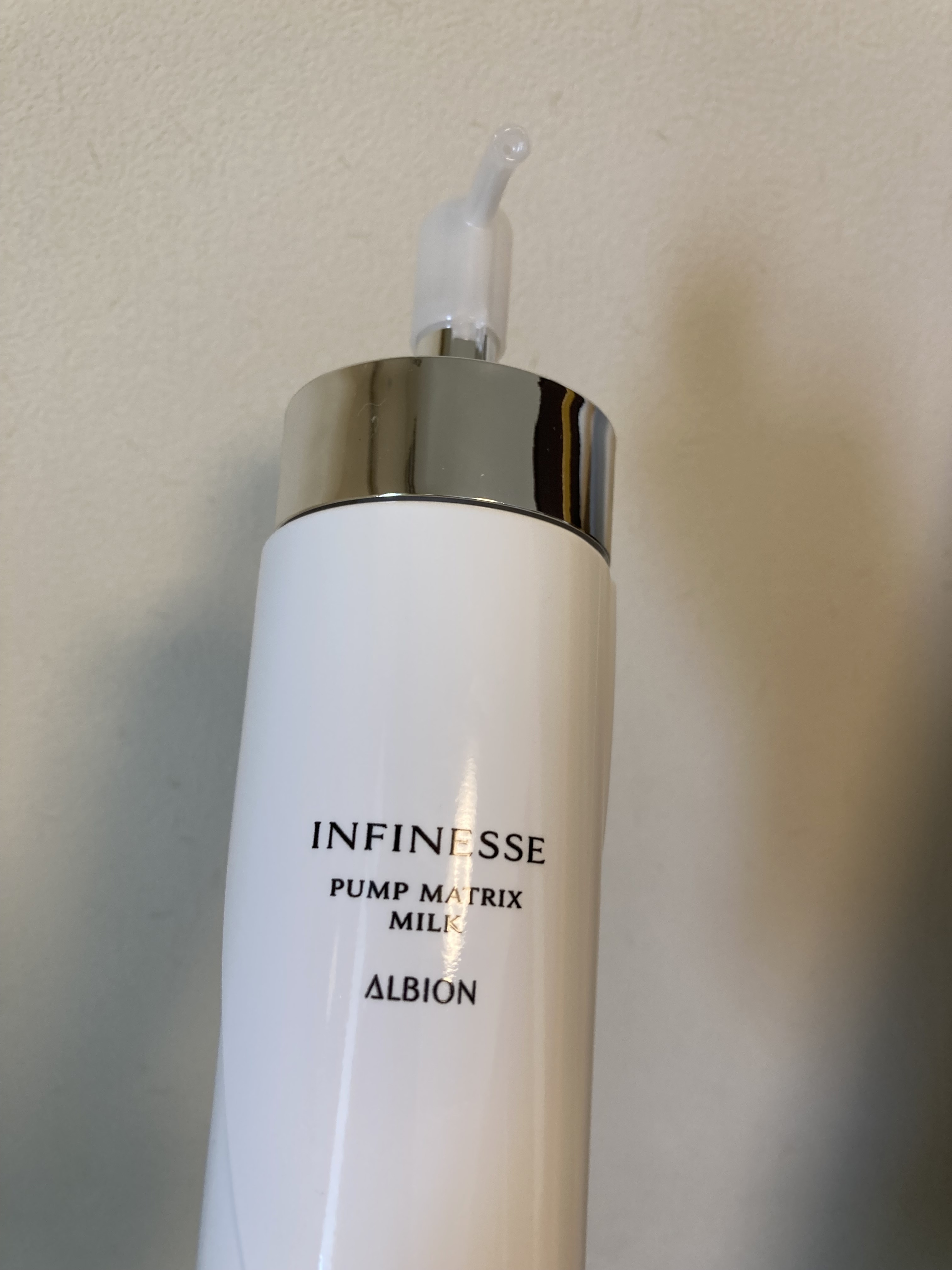 アルビオン / アンフィネス パンプ マトリクス ミルクの公式商品情報