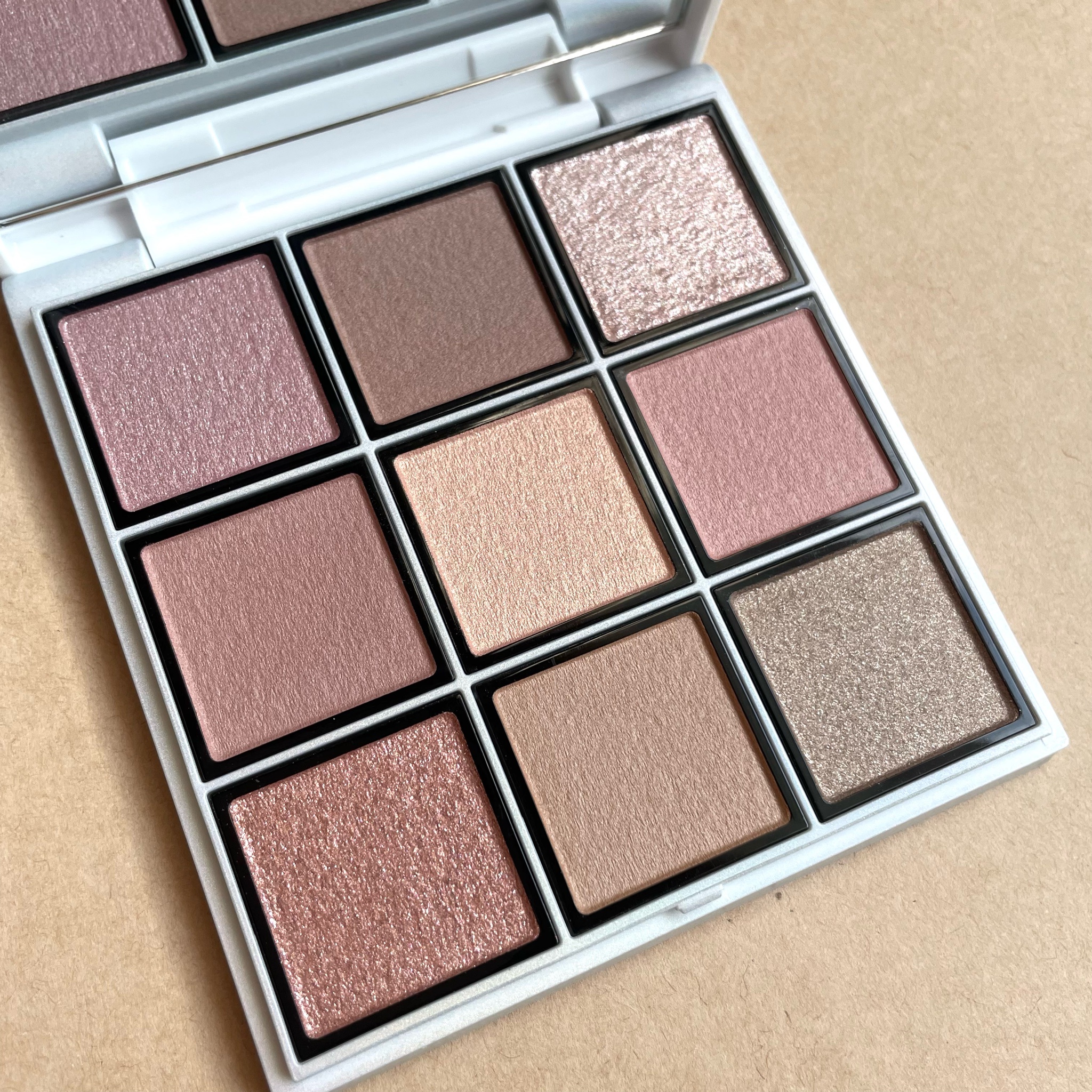 Celvoke / エクスプレッシヴ アイズ EX01 Resonant Terracotta