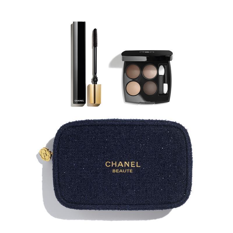 週末のみお値下げ致します❣️ CHANEL 2025年 ホリデーコスメ❤️ シャネル2025年クリスマスコフレ「カメリアチャーム」ポーチ付きメイク