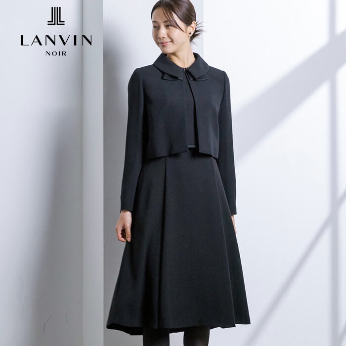 重なりショールカラーのアンサンブル 11号・ブラック｜東京ソワール