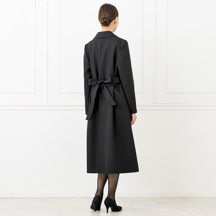 シャンタン素材のテーラードカラーコート 13号・ブラック｜東京