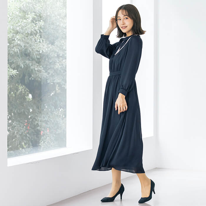 卒入式から結婚式まで、万能ネイビースーツ 9号・ネイビー｜東京