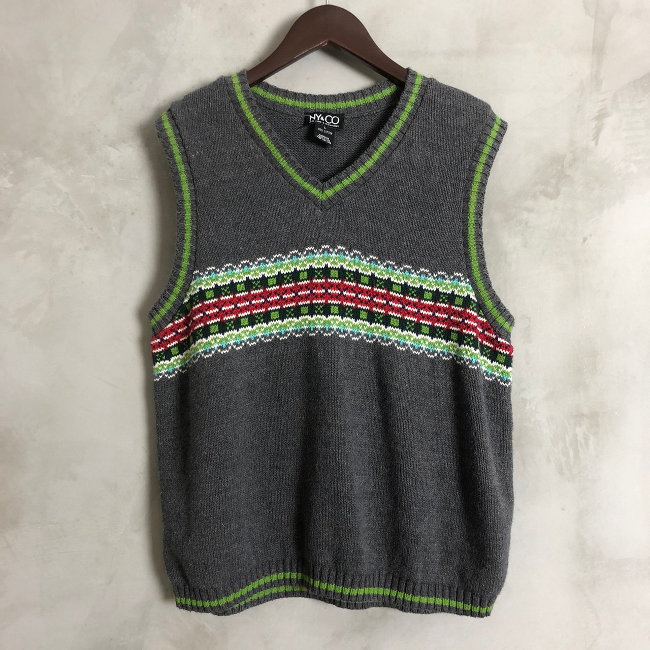 レトロなニットベストでみんなと一味違うスタイルに | Flamingo Online