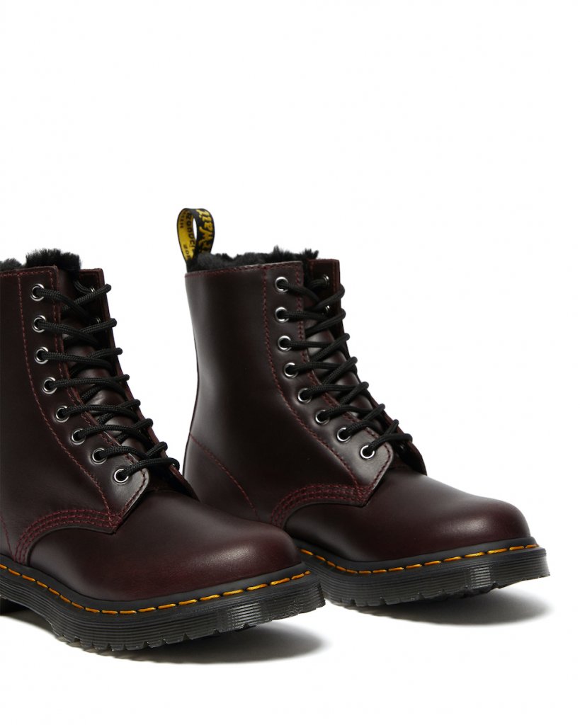 Dr.Martens》で見つけた、2020年ラストの偏愛ブーツ。定番シューズを冬