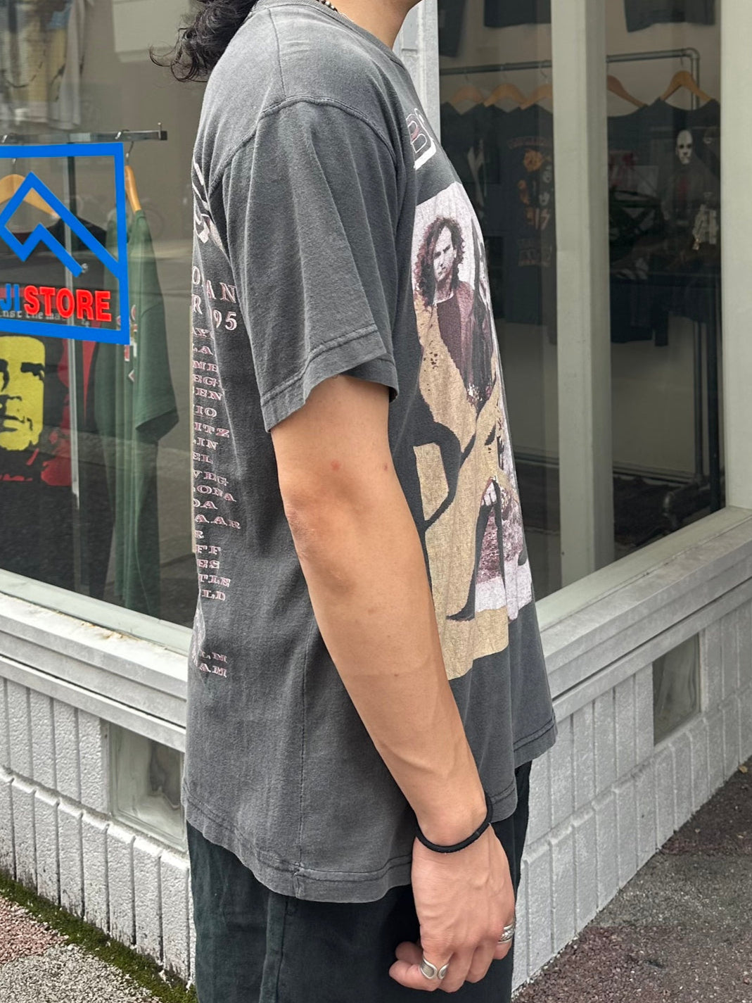 90's BON JOVI「Keep The Faith World Tour」バンドTシャツ – FUJI STORE