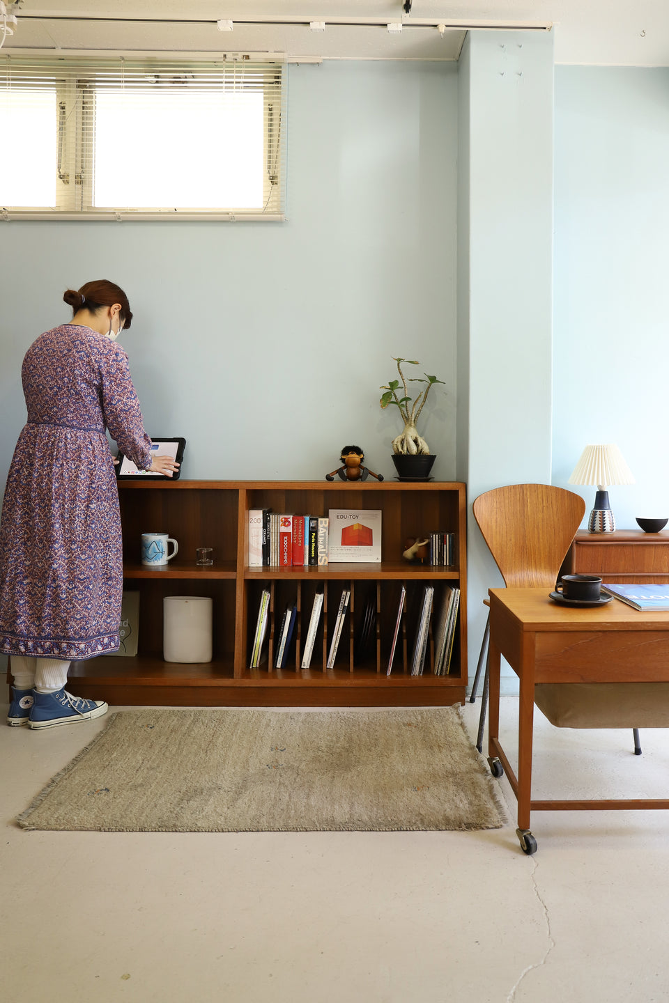 ジャパンヴィンテージ 本棚 レコードシェルフ チーク材 レトロモダン