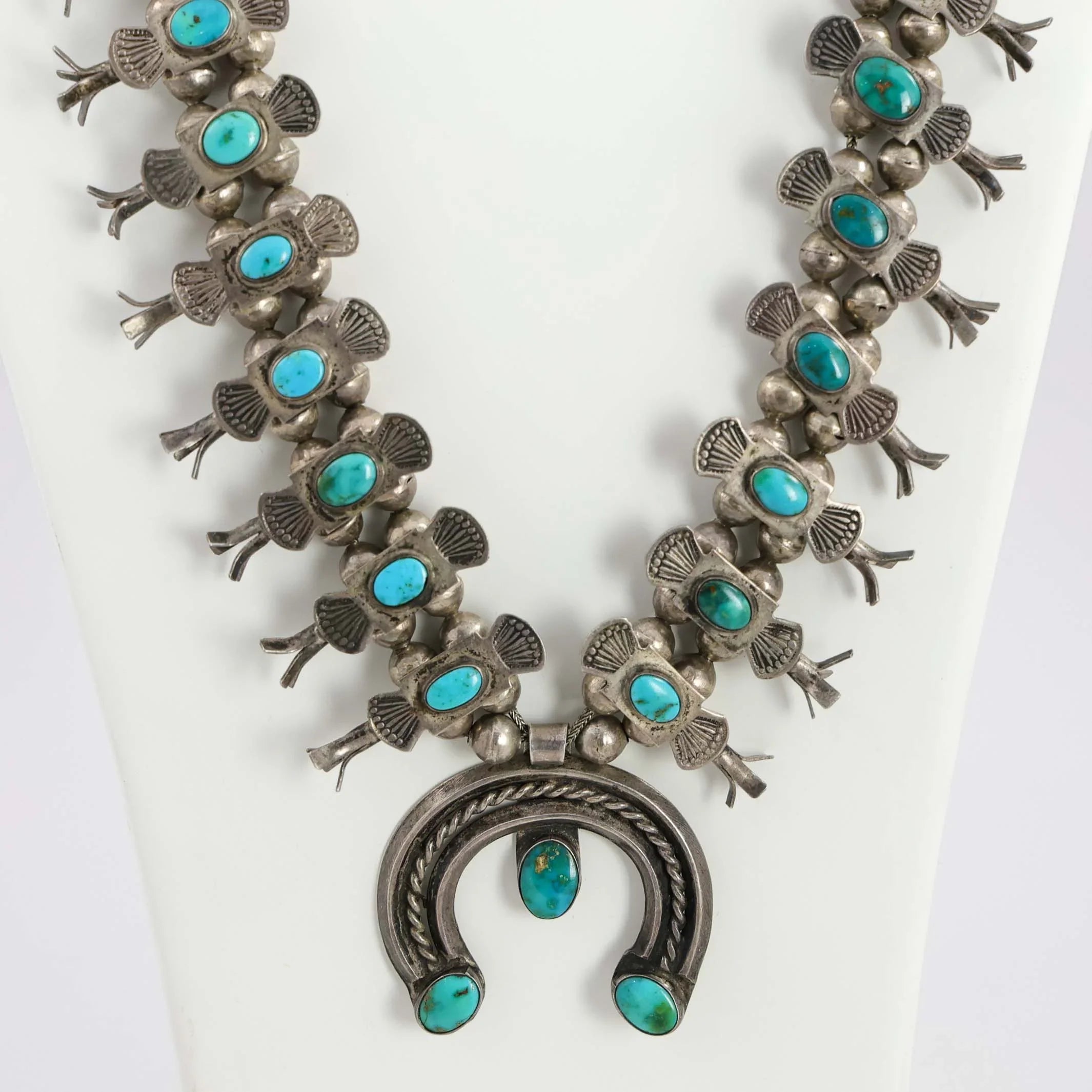 スカッシュ ブロッサム ネックレス – Garland's