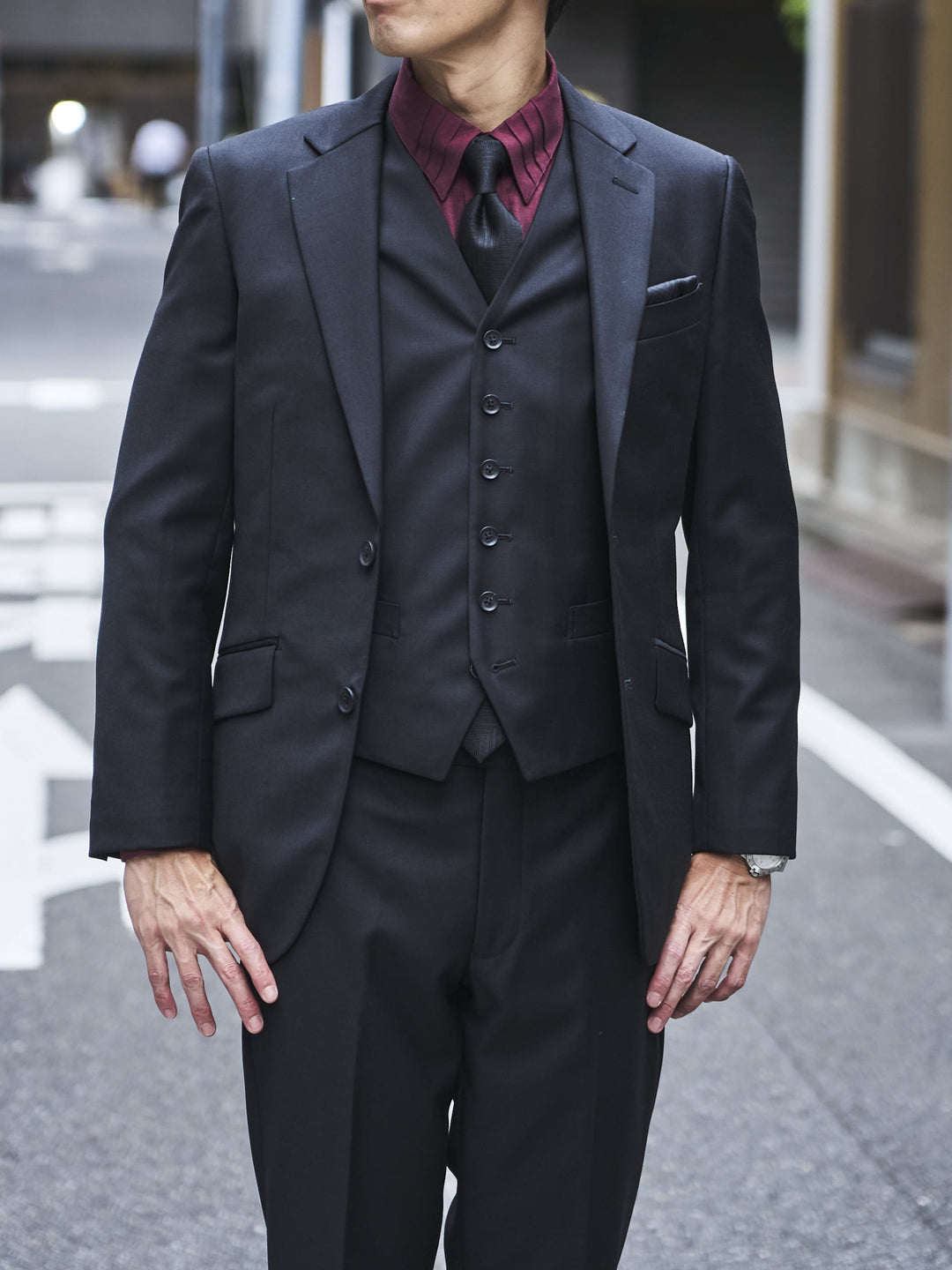 NEW】【冠婚葬祭にも使える】2BSスリーピーススーツ – GARNIER