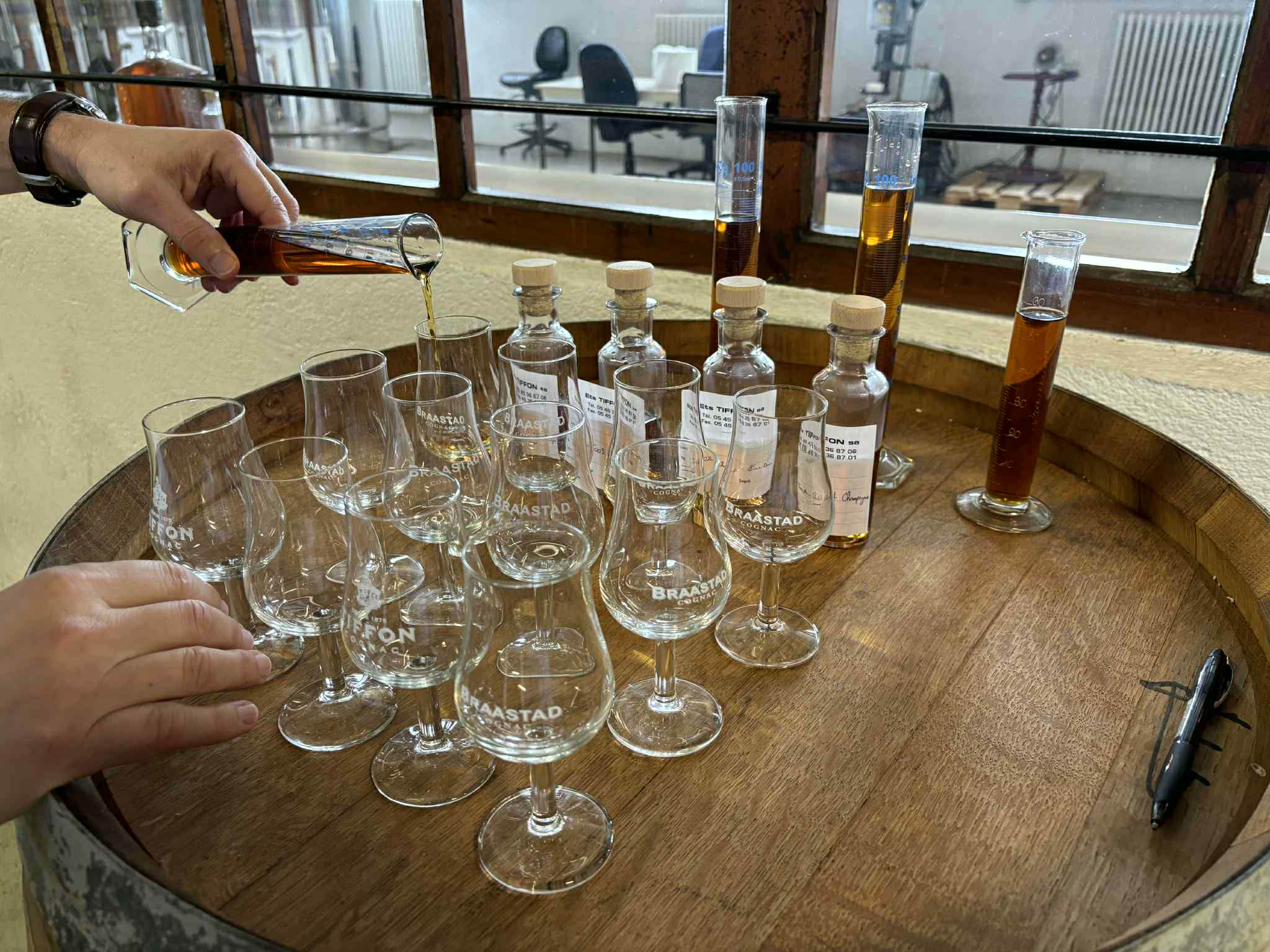 ブラスタッド Lot.90 pour BAR DORAS