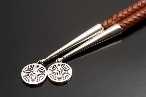 ホピ・ボロタイ ジェイソン・タカラ作 《Man in the Maze /14k