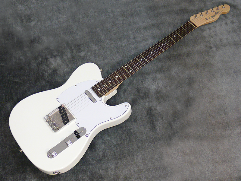 エレキギター】FenderJapanよりスノーホワイトカラーに仕上げた