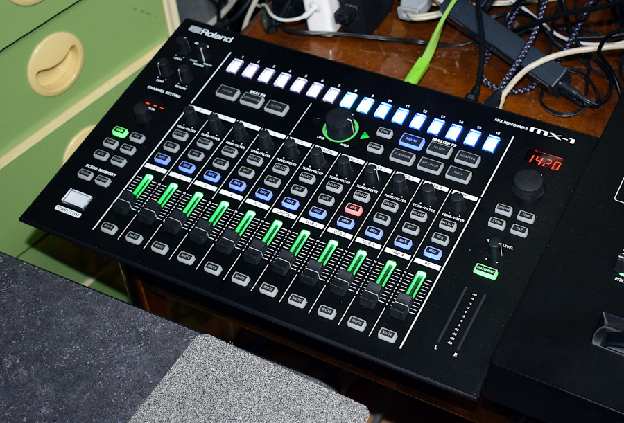 Roland AIRA MX-1を購入: シンセな日々