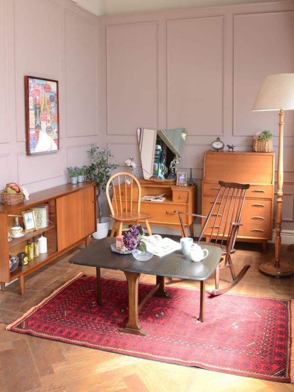 アーコールのフープバックチェア（4本・カスタード色・ハの字脚）(ear