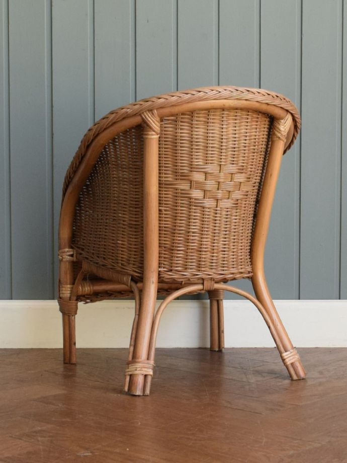 英国アンティークのチャイルドチェア、イギリスで見つけた子ども用の