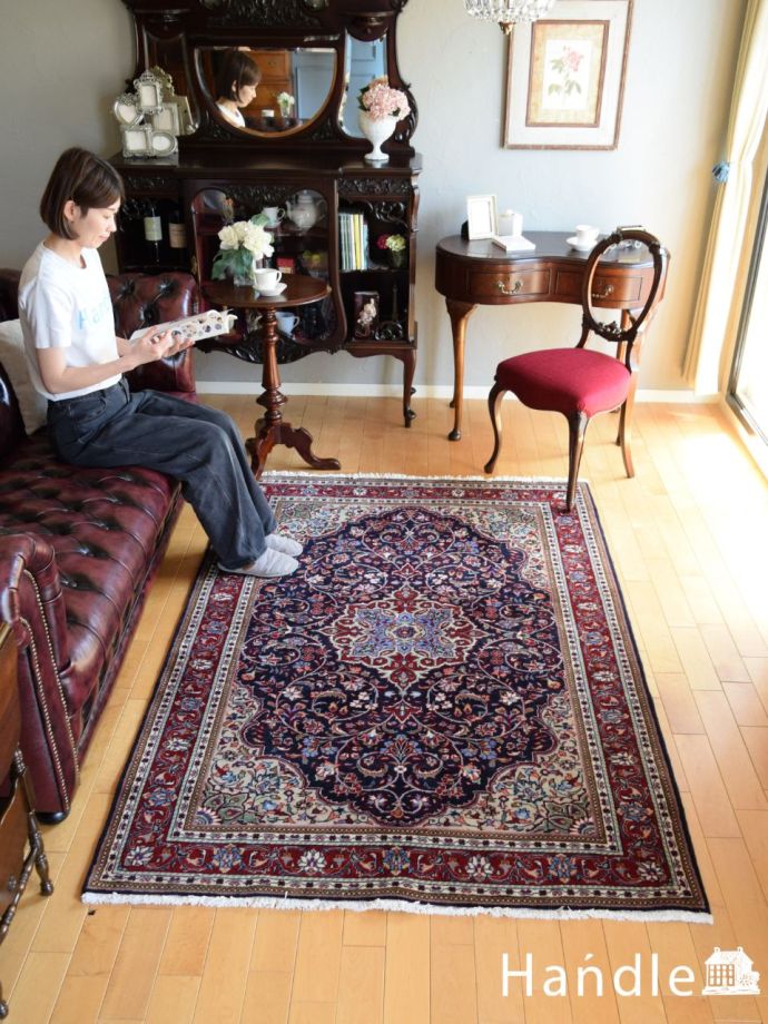 ビンテージのサルーク（Saroogh）の鉄の絨毯、とっても美しいペルシャ