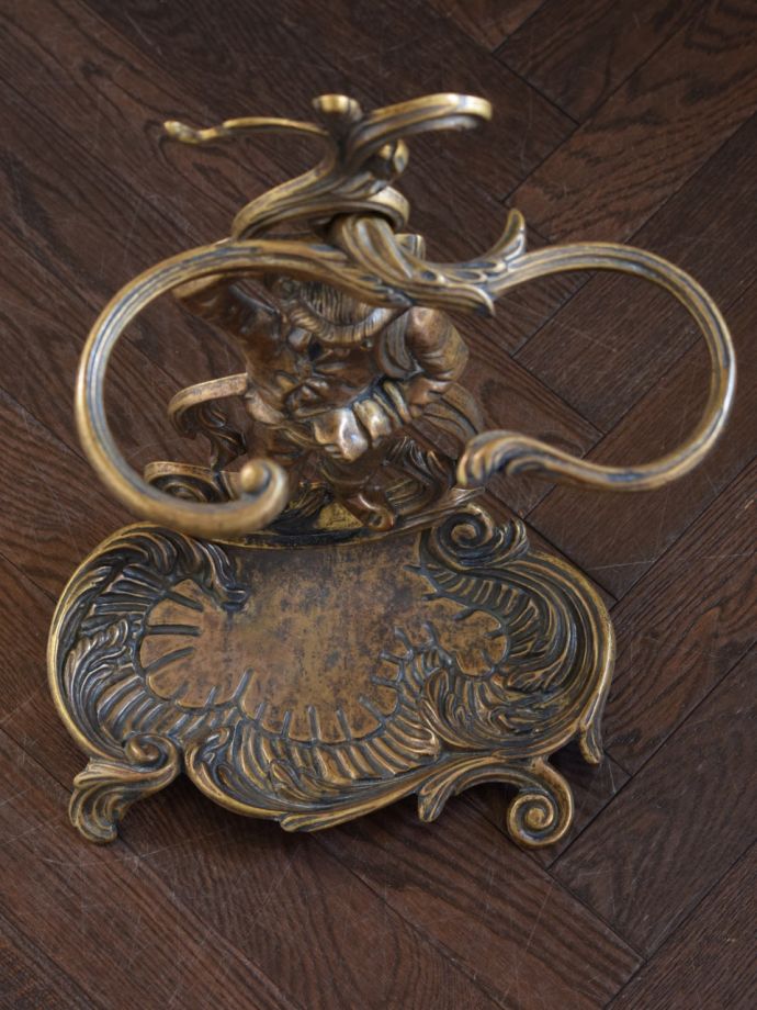 アンティーク調のおしゃれな傘立て、真鍮のアンブレラスタンド(n15-018