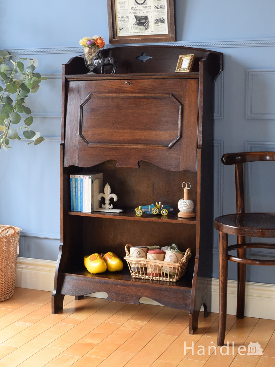 キレイなアンティークの英国家具、ライティングビューロー（デスク）(m