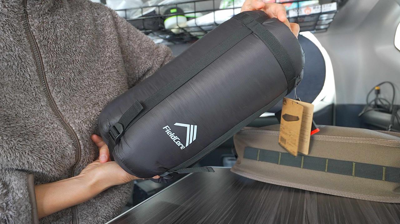 ワークマン『フュージョンダウンシュラフ』は軽くて暖かい！キャンプで