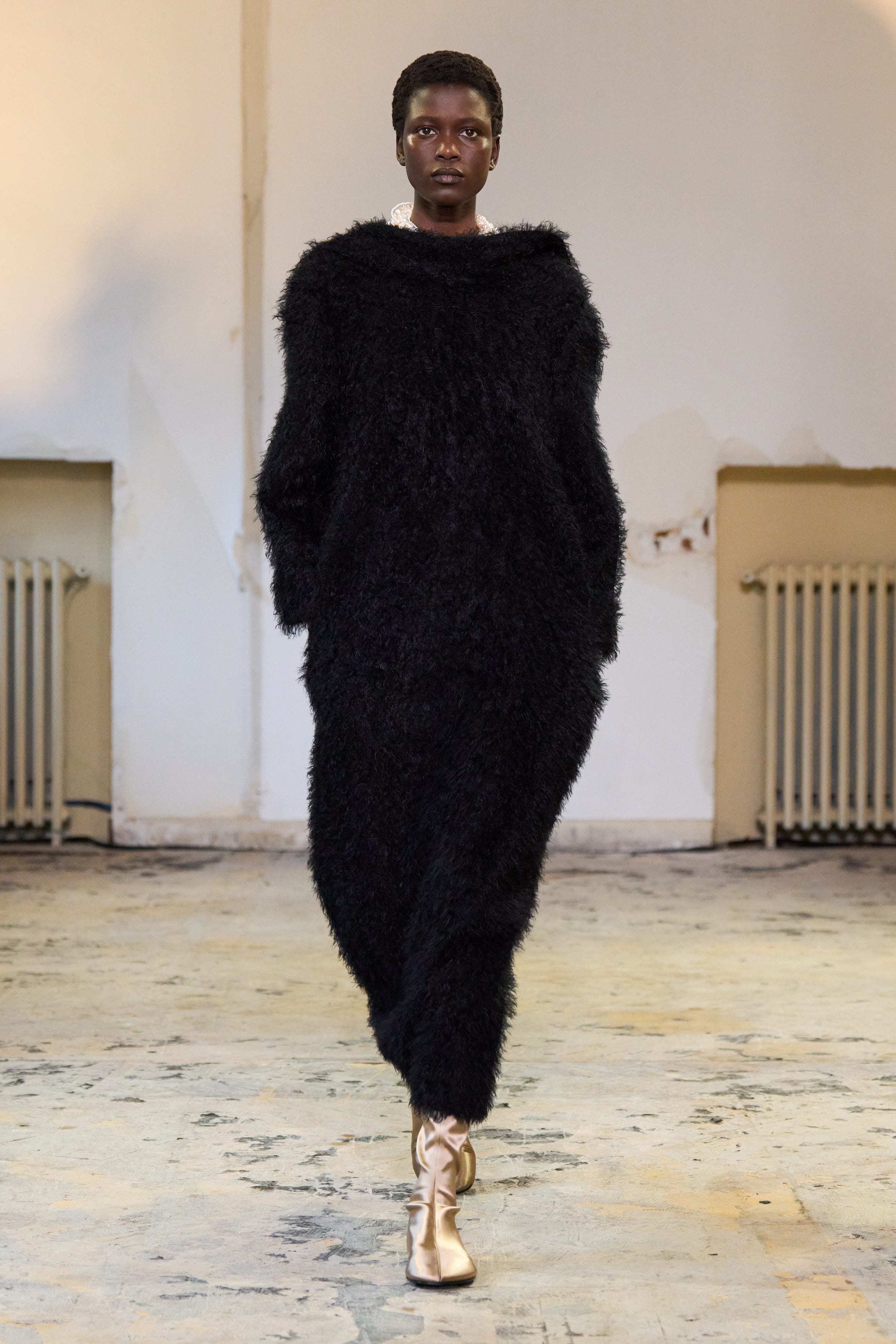 カルヴェン（CARVEN） 2024-25秋冬コレクション | ファッション | ELLE