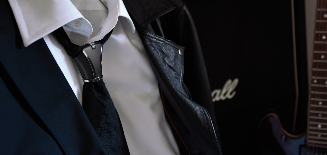 Haston Collection – 首元に輝くネクタイ専用チタン製ハンドクラフト