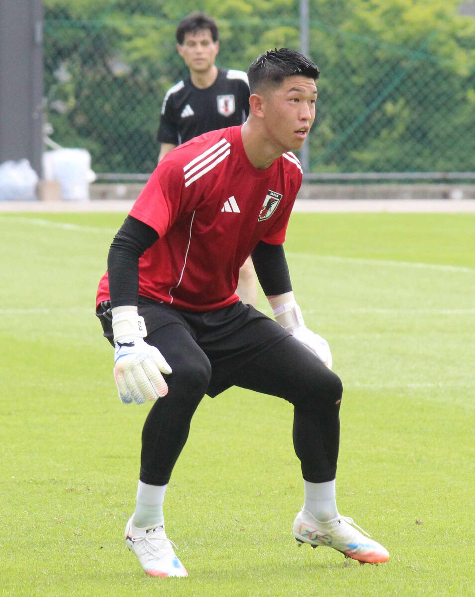 日本代表初招集のGK早川友基「自分がどれだけやれるのかを示す意味